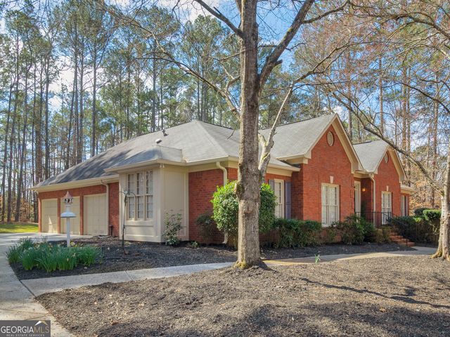 140 Lakeland Circle, Fayetteville, GA 30215