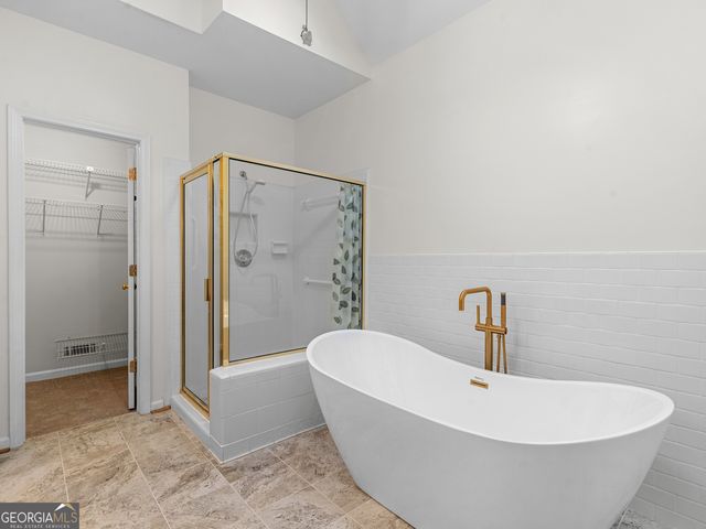 140 Lakeland Circle, Fayetteville, GA 30215