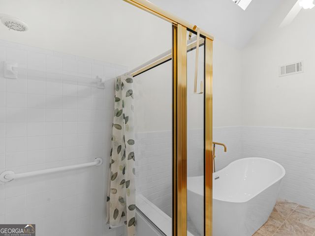 140 Lakeland Circle, Fayetteville, GA 30215