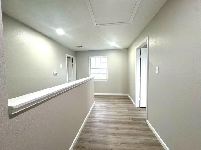 8704 Lanewood Drive A, Houston, TX 77016