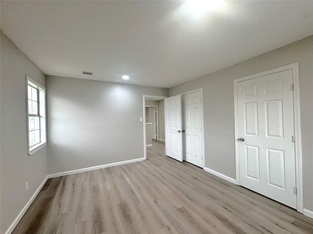 8704 Lanewood Drive A, Houston, TX 77016