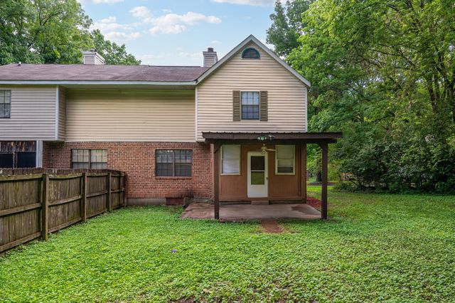 5222 Dove Trl, Hermitage, TN 37076