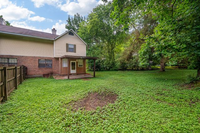 5222 Dove Trl, Hermitage, TN 37076