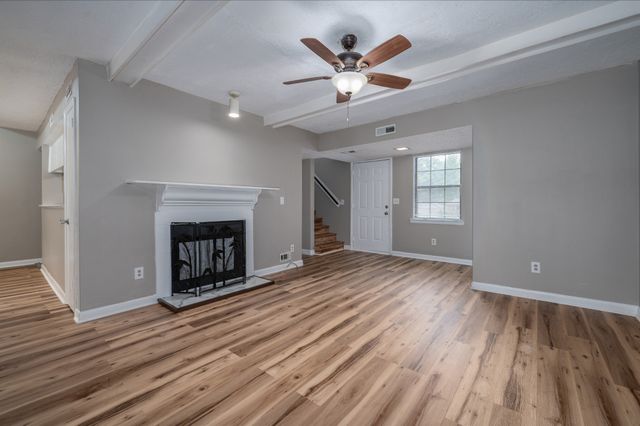 5222 Dove Trl, Hermitage, TN 37076