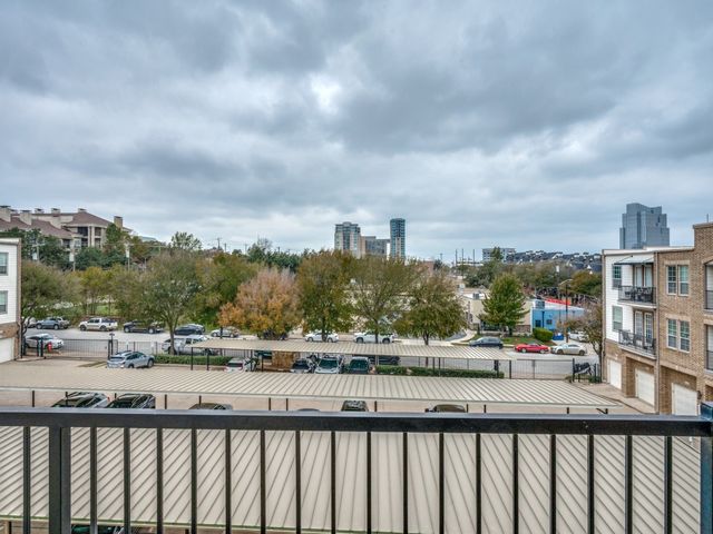 950 Henderson Street, Fort Worth, TX 76102