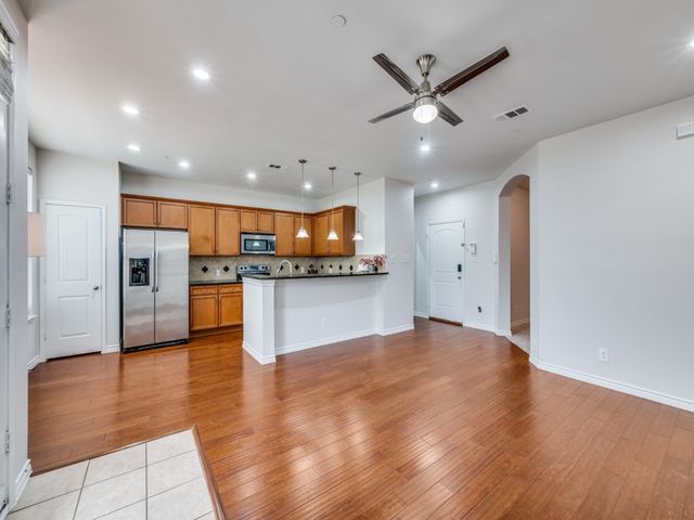 950 Henderson Street, Fort Worth, TX 76102