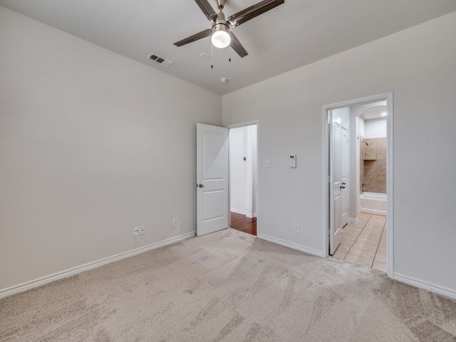 950 Henderson Street, Fort Worth, TX 76102