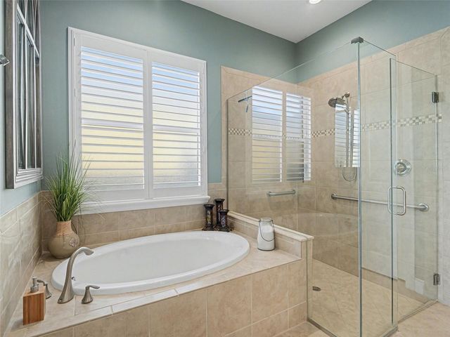 1018 OVERLOOK COURT, Bradenton, FL 34208