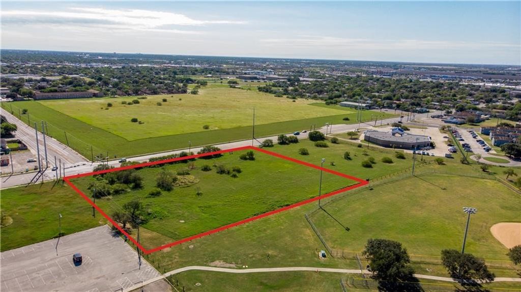 4501 Greenwood Dr, Corpus Christi, TX 78416 — photo 5