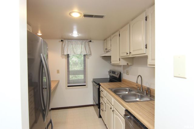 6316 N Allen Rd Unit 23, Peoria, IL 61614