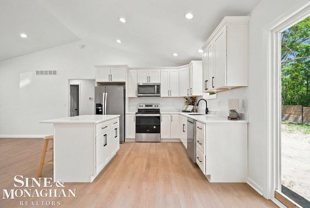 1250 18th Street, Marysville, MI 48040