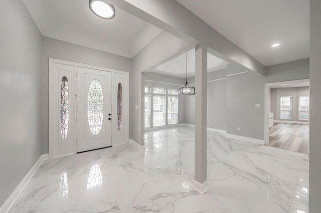 2103 Bay Club Drive, Arlington, TX 76013