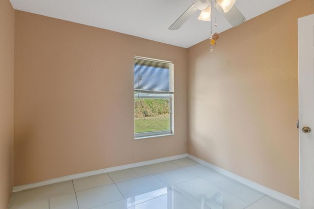 426 15th Lane SW, Vero Beach, FL 32962