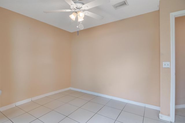 426 15th Lane SW, Vero Beach, FL 32962