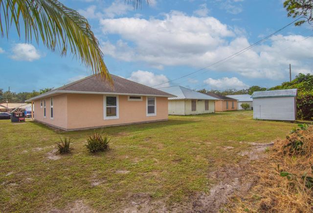 426 15th Lane SW, Vero Beach, FL 32962