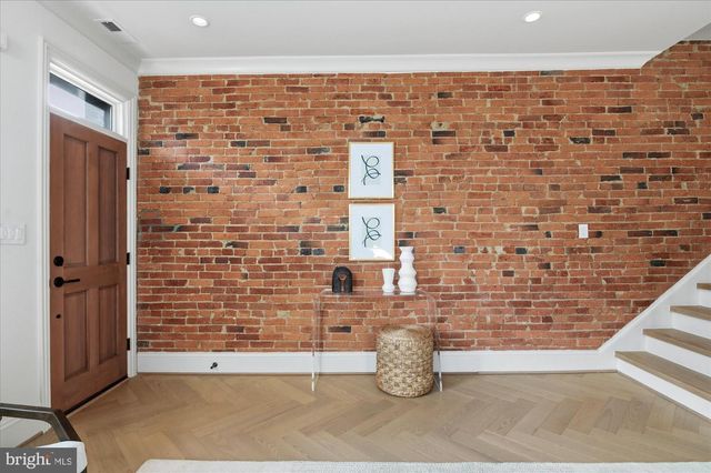 1509 CAROLINE ST NW, Washington, DC 20009