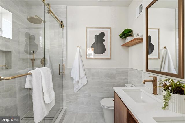 1509 CAROLINE ST NW, Washington, DC 20009