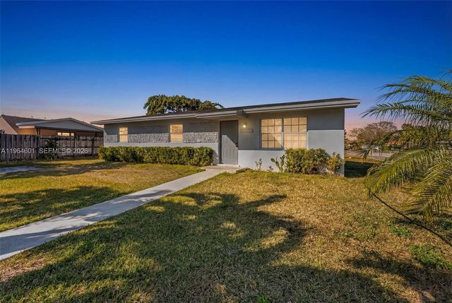 15231 SW 302nd St, Homestead, FL 33033