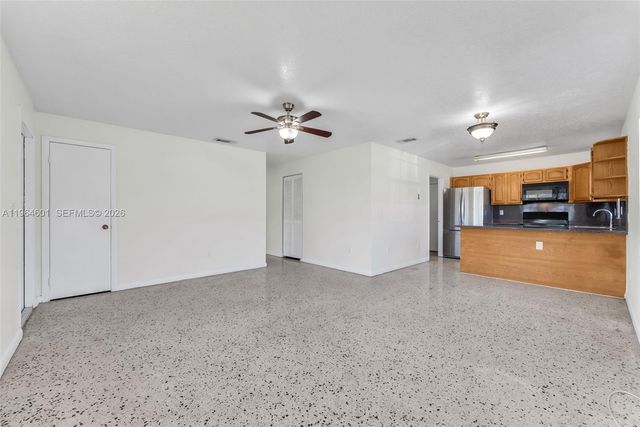 15231 SW 302nd St, Homestead, FL 33033