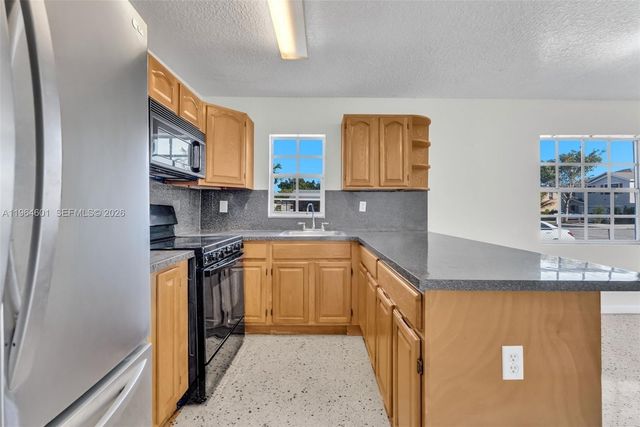 15231 SW 302nd St, Homestead, FL 33033