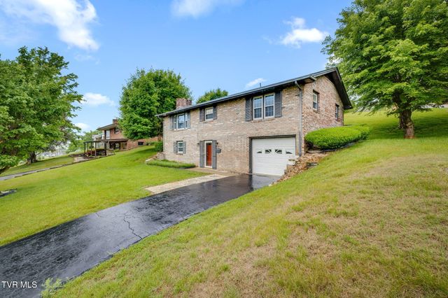844 Fain Avenue, Kingsport, TN 37660