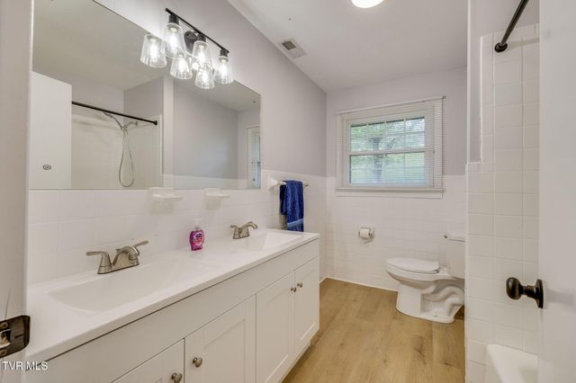 844 Fain Avenue, Kingsport, TN 37660