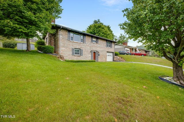 844 Fain Avenue, Kingsport, TN 37660