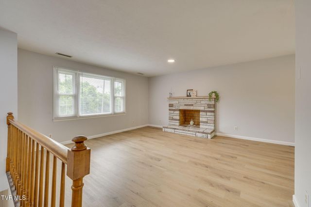 844 Fain Avenue, Kingsport, TN 37660