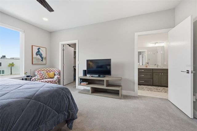 5016 SW 34TH PLACE, Gainesville, FL 32608