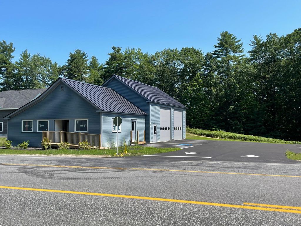 989 Roosevelt Trail, Windham, ME 04062 — exterior