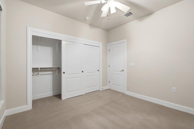 421 Rio Grande LOOP, Georgetown, TX 78633