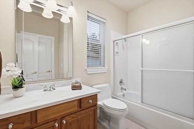 421 Rio Grande LOOP, Georgetown, TX 78633