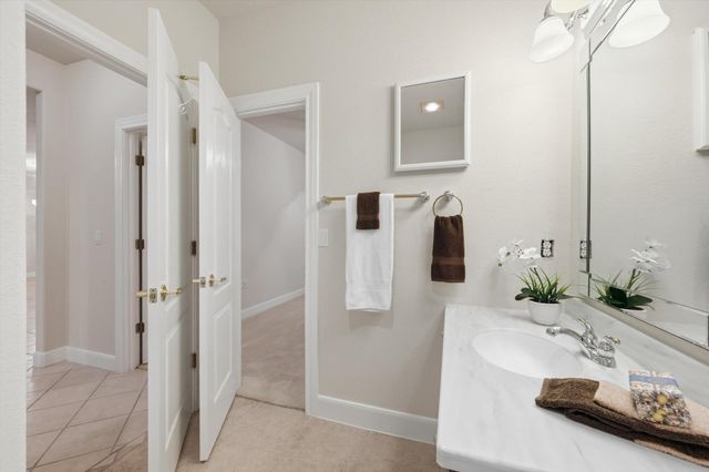 421 Rio Grande LOOP, Georgetown, TX 78633