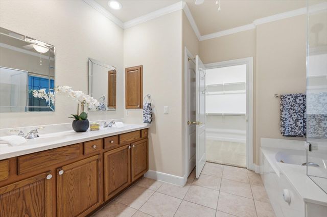 421 Rio Grande LOOP, Georgetown, TX 78633