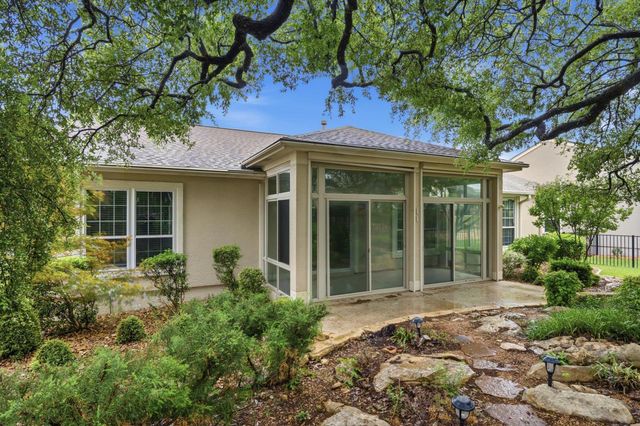 421 Rio Grande LOOP, Georgetown, TX 78633