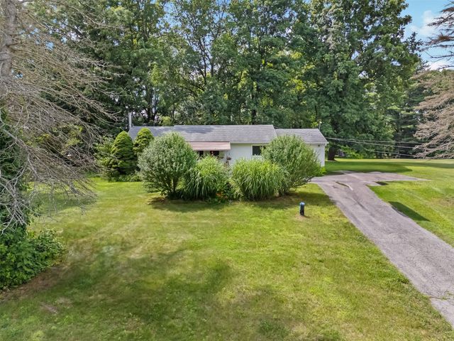 95 Van Vlack Road, Hopewell Junction, NY 12533