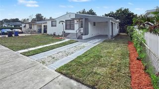 15694 NE 10th Ct, North Miami Beach, FL 33162