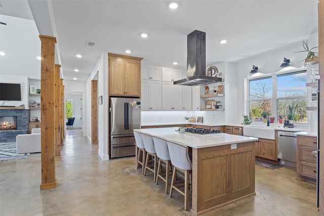 8012 County Road 1201, Malakoff, TX 75148