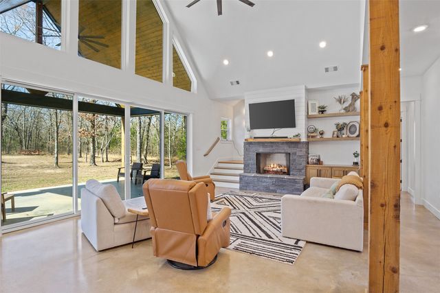 8012 County Road 1201, Malakoff, TX 75148