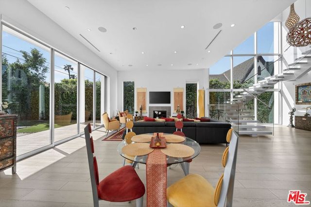 6356 W 5th Street, Los Angeles, CA 90048