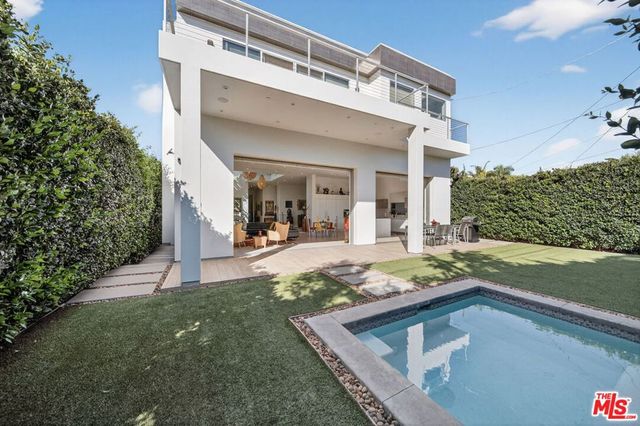 6356 W 5th Street, Los Angeles, CA 90048