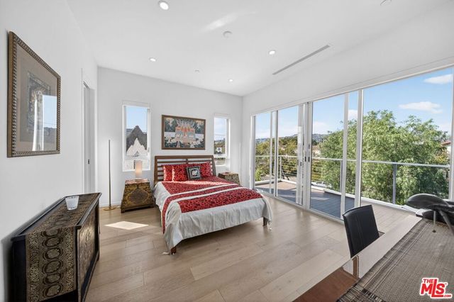 6356 W 5th Street, Los Angeles, CA 90048