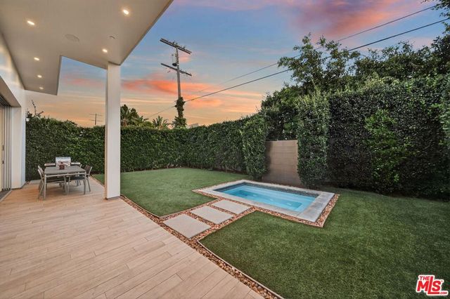 6356 W 5th Street, Los Angeles, CA 90048