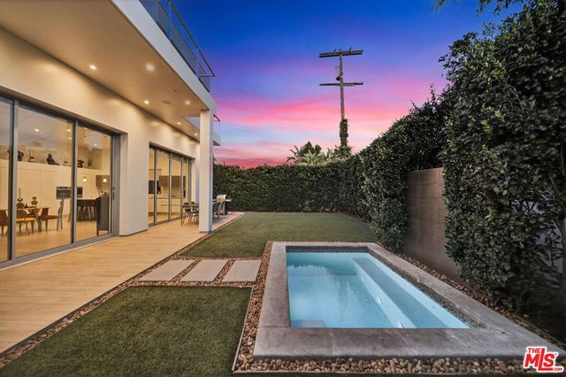 6356 W 5th Street, Los Angeles, CA 90048