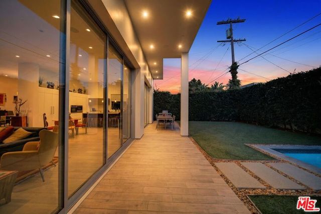 6356 W 5th Street, Los Angeles, CA 90048