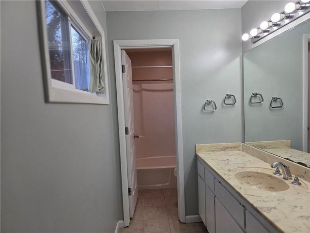 3288 Timber Bluff NE Drive, Marietta, GA 30062