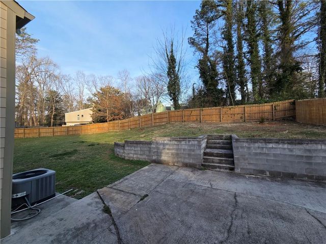 3288 Timber Bluff NE Drive, Marietta, GA 30062