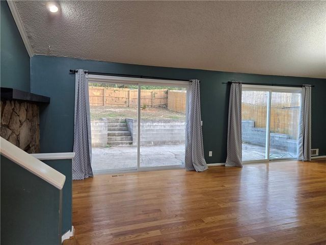 3288 Timber Bluff NE Drive, Marietta, GA 30062