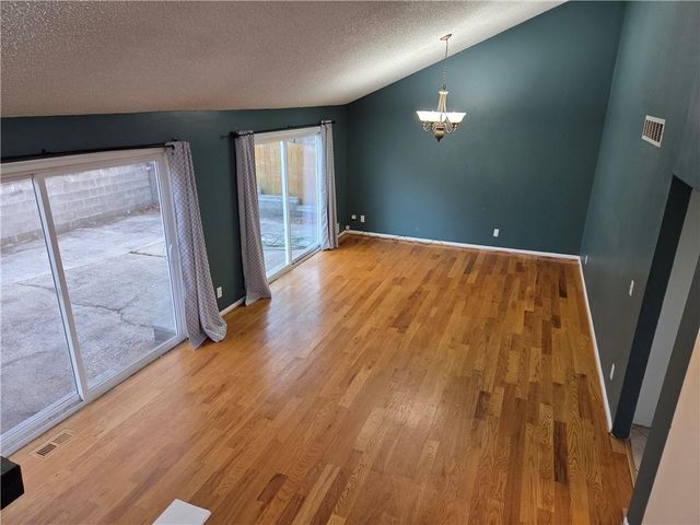 3288 Timber Bluff NE Drive, Marietta, GA 30062