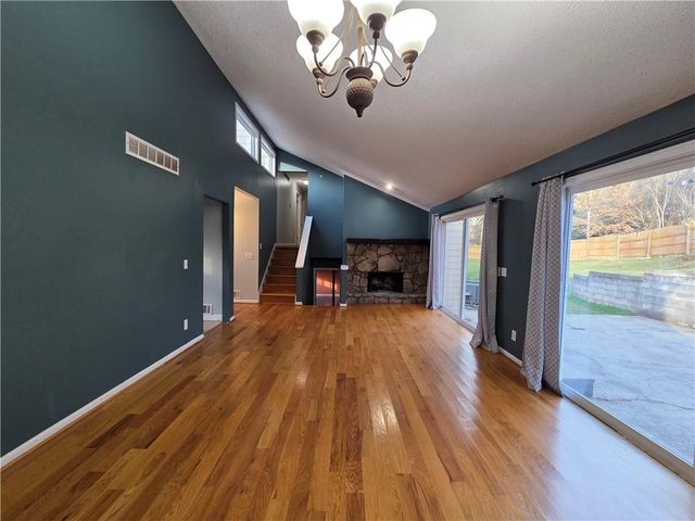 3288 Timber Bluff NE Drive, Marietta, GA 30062